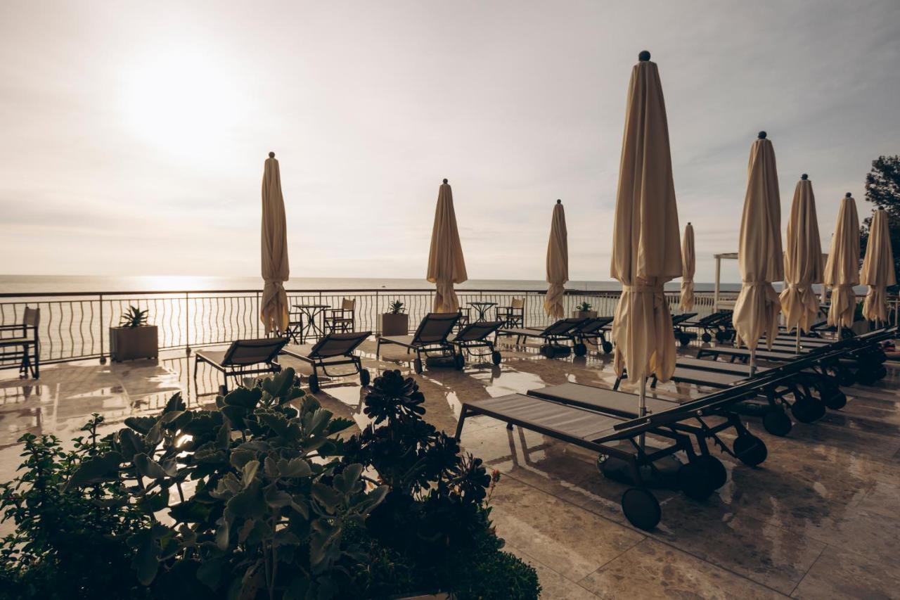 Hotel Arc En Ciel Diano Marina Esterno foto
