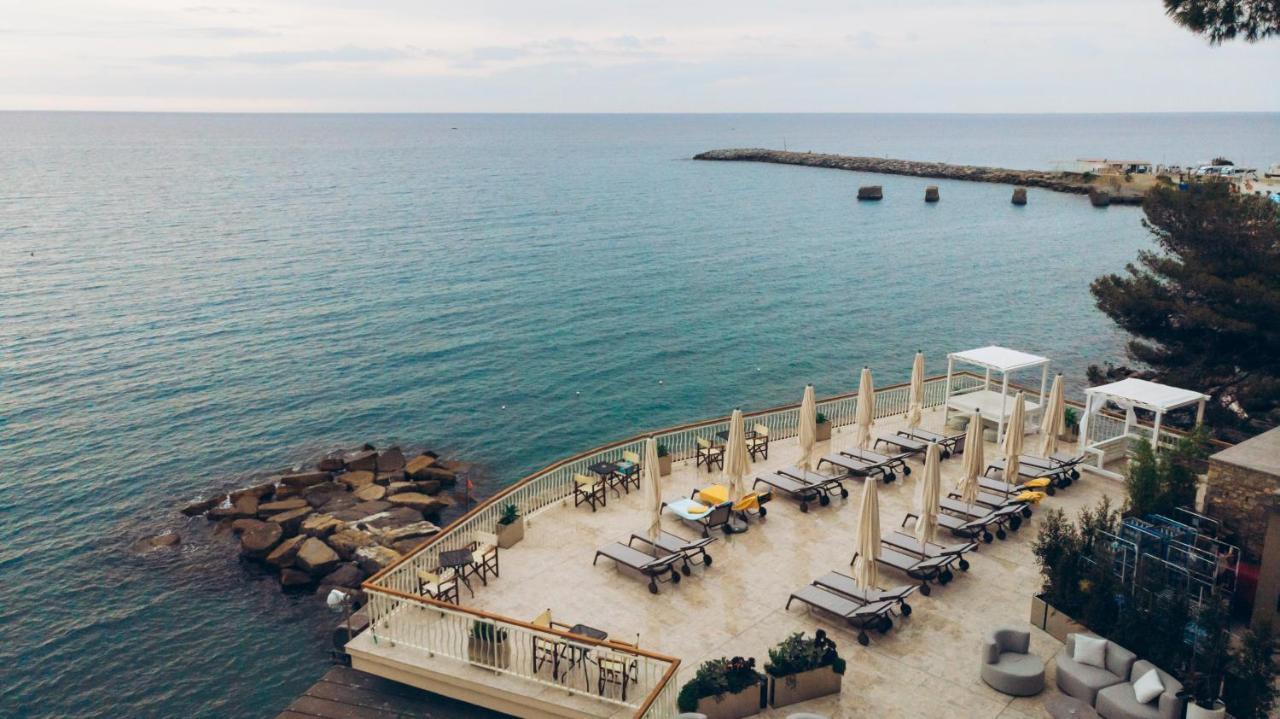 Hotel Arc En Ciel Diano Marina Esterno foto