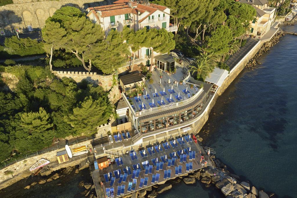 Hotel Arc En Ciel Diano Marina Esterno foto